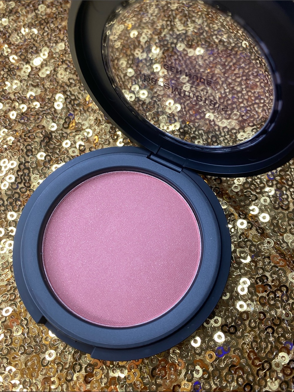 bareMinerals Gen Nude Powder Blush On The Mauve .21 oz. NWOB